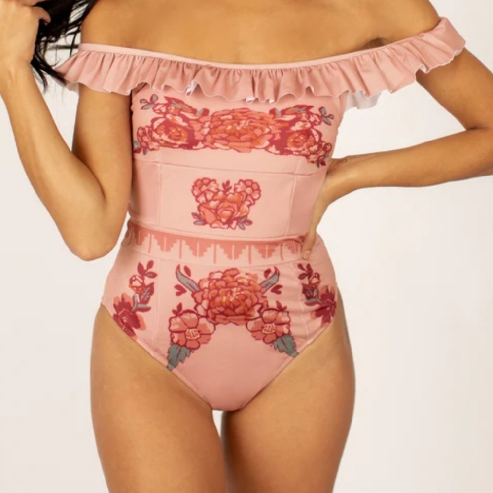 Joyfolie Evie One Piece Swimsuit In Misty Rose Floral Size Xs
